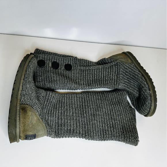 UGG Australia Cardy Classic 2 Button Knit Tall Sweater Boots 5819 Gray Women's 9 - Picture 5 of 12